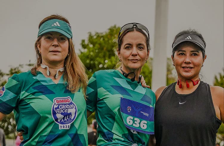 Mujeres corredoras Bimbo Global Race 2025 Guayaquil